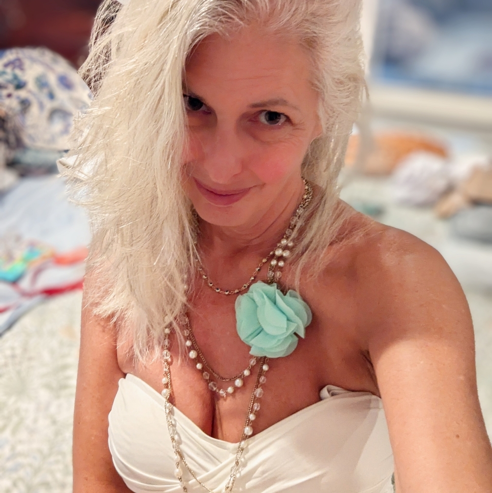 Meet your Posher, Lady farrah